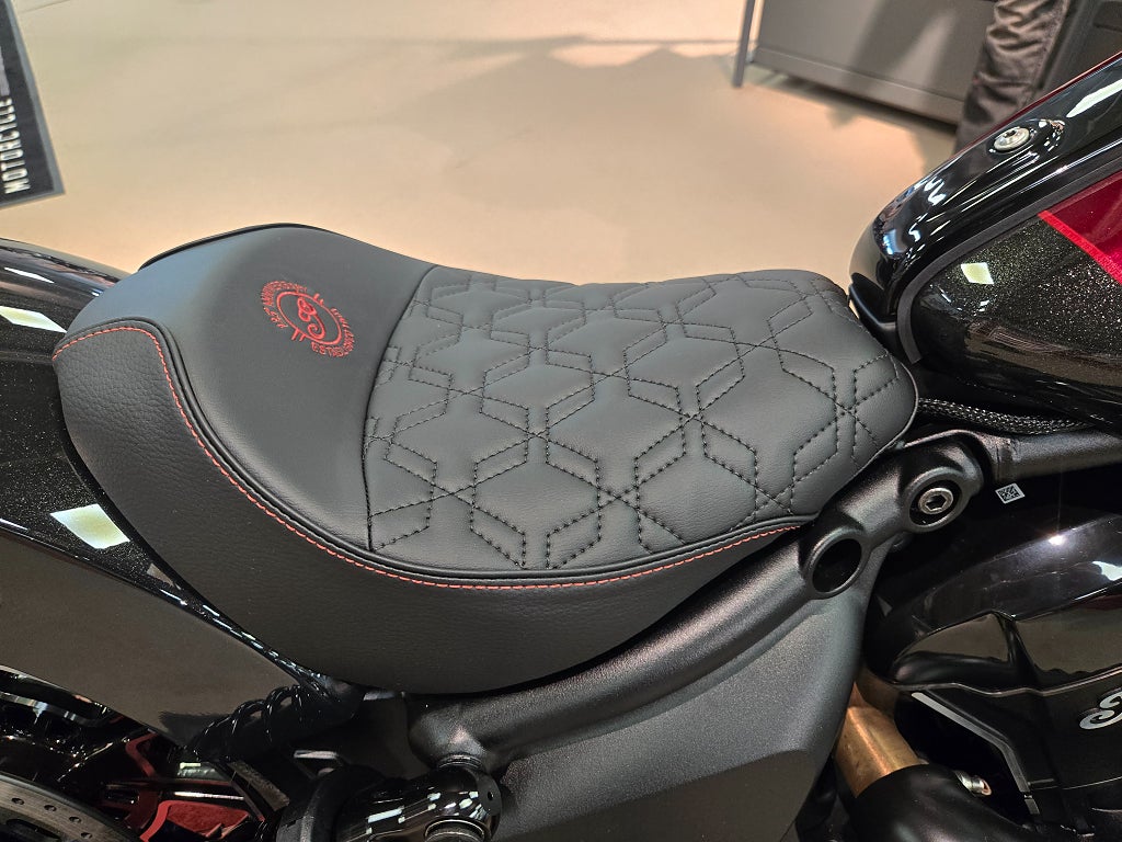 Indian SCOUT BOBBER 125 ÅRS JUB *NU I BUTIK*
