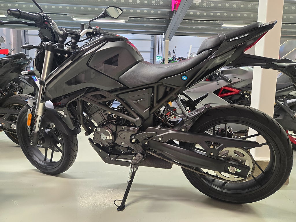 Voge R125