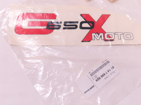 EMBLEM G X 650 moto