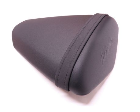 SEAT,RR,LEATHER BLK+B N Ninja Z6 Z10 08-10