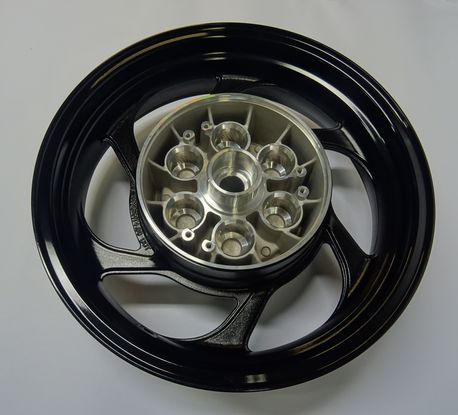 WHEEL, REAR (15M/CXMT4.00) VZ800